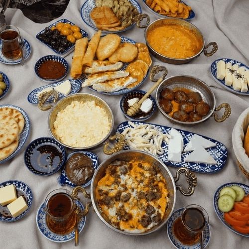 Sahanda Serpme Kahvaltı